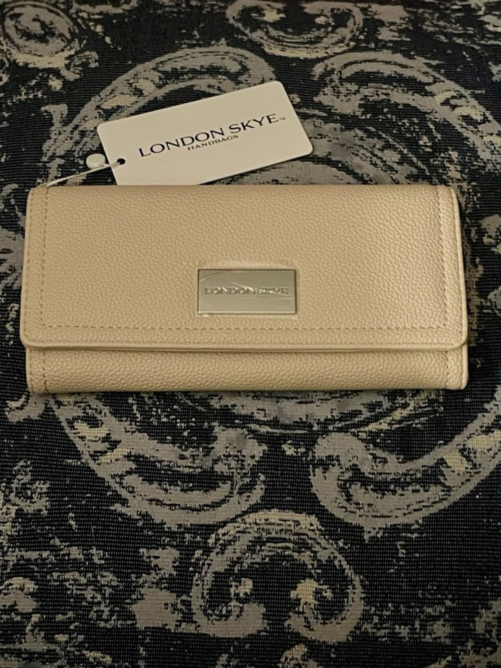 REDUCED - London Skye Wallet